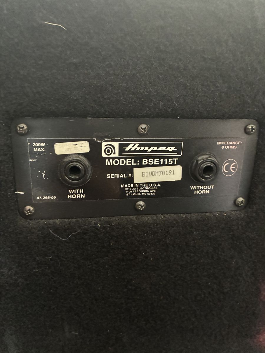 Ampeg Bass Cabinet / BSE115T