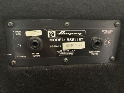 Ampeg Bass Cabinet / BSE115T