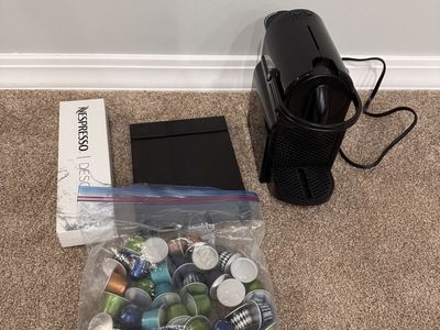 Nespresso PiXie Coffe Mashine