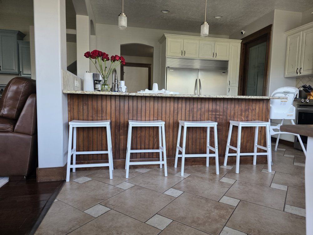 Modern White Counter Height Bar Stools – Set of 4