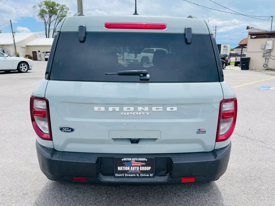 Main image 9