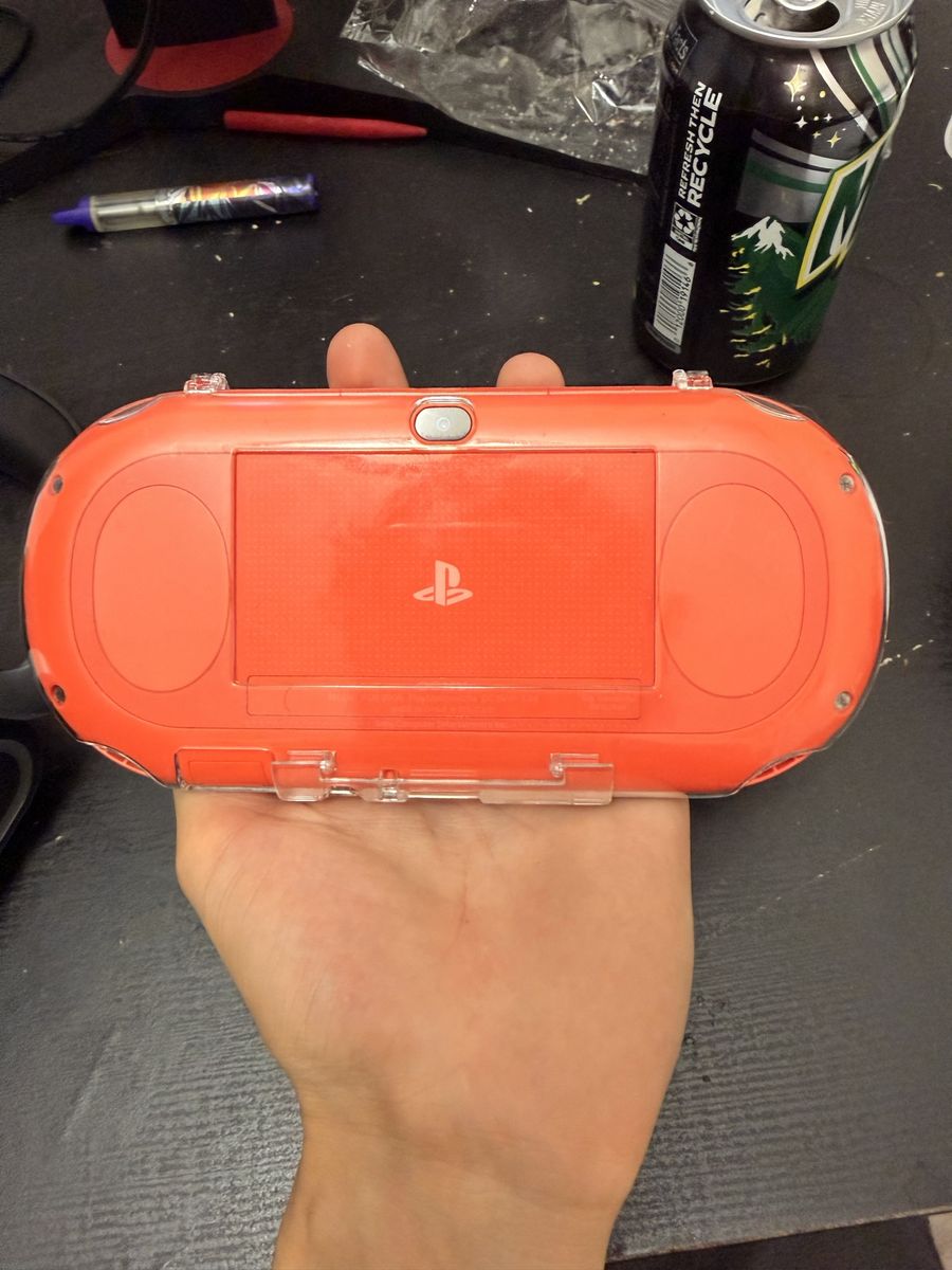 Main image 3