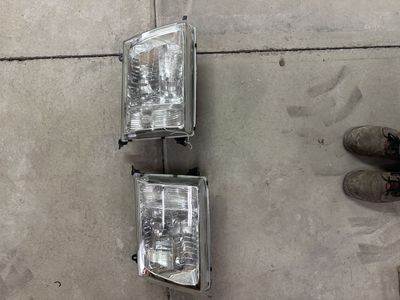 98-05 Toyota Landcruiser Headlights