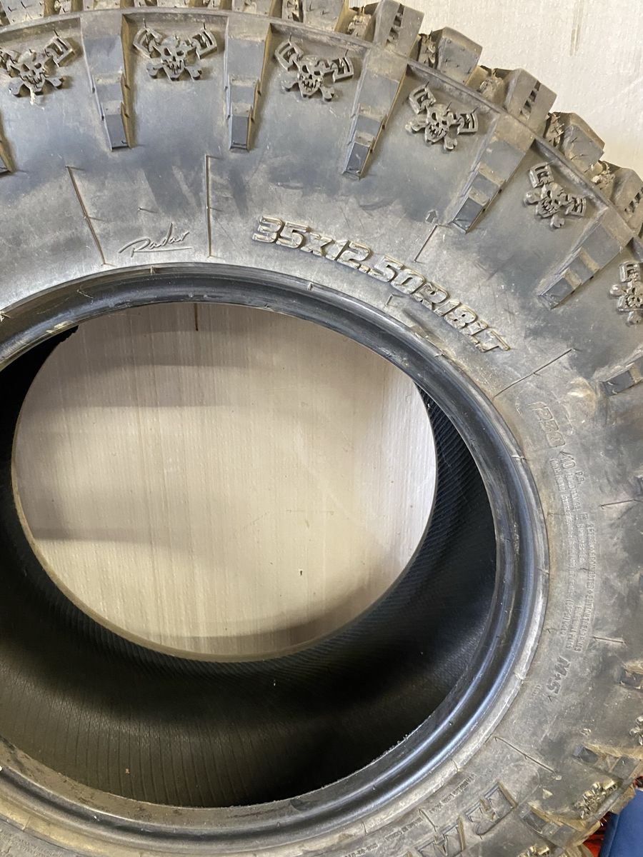 Radar Renegade R7 M/T Tire 35x12.50R18LT
