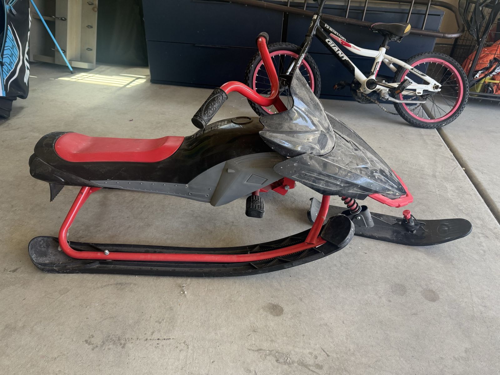 Driving snow sled