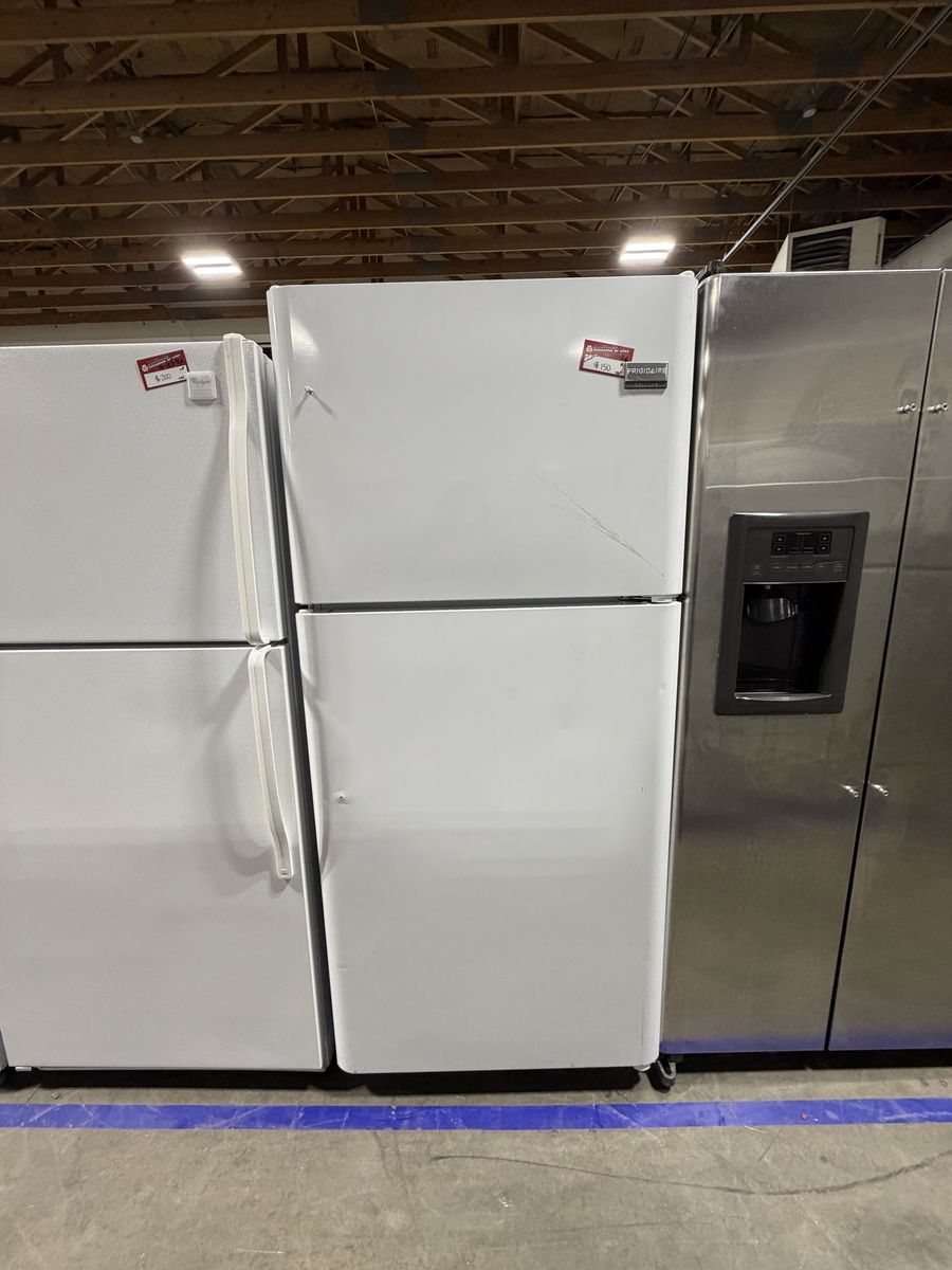 BIG SAVINGS! GOOD FRIGIDAIRE TOP AND BOTTOM FRIDGE