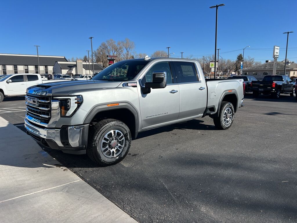 2025 GMC 2500 SLT