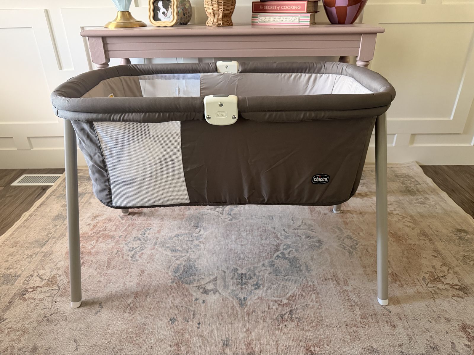 Chicco LullaGo Anywhere Portable Bassinet - Taupe