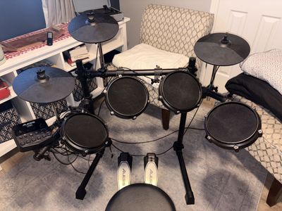 Alesis Turbo Mesh Kit Electronic Drum Set - Complete 7-Piece Mesh Head Kit with Drum Module