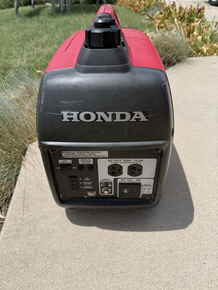 Honda EU 2000i Generator