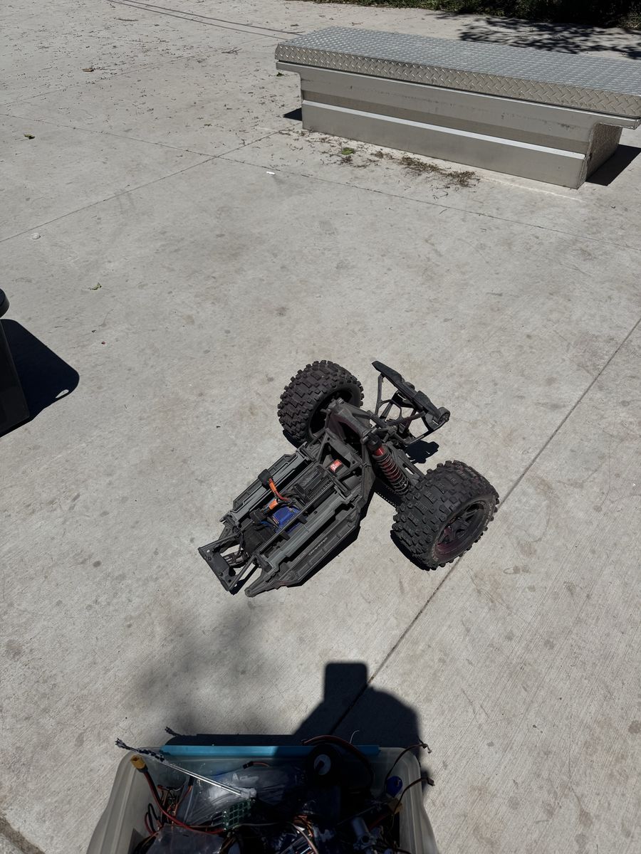 Someone who can fix my X max
