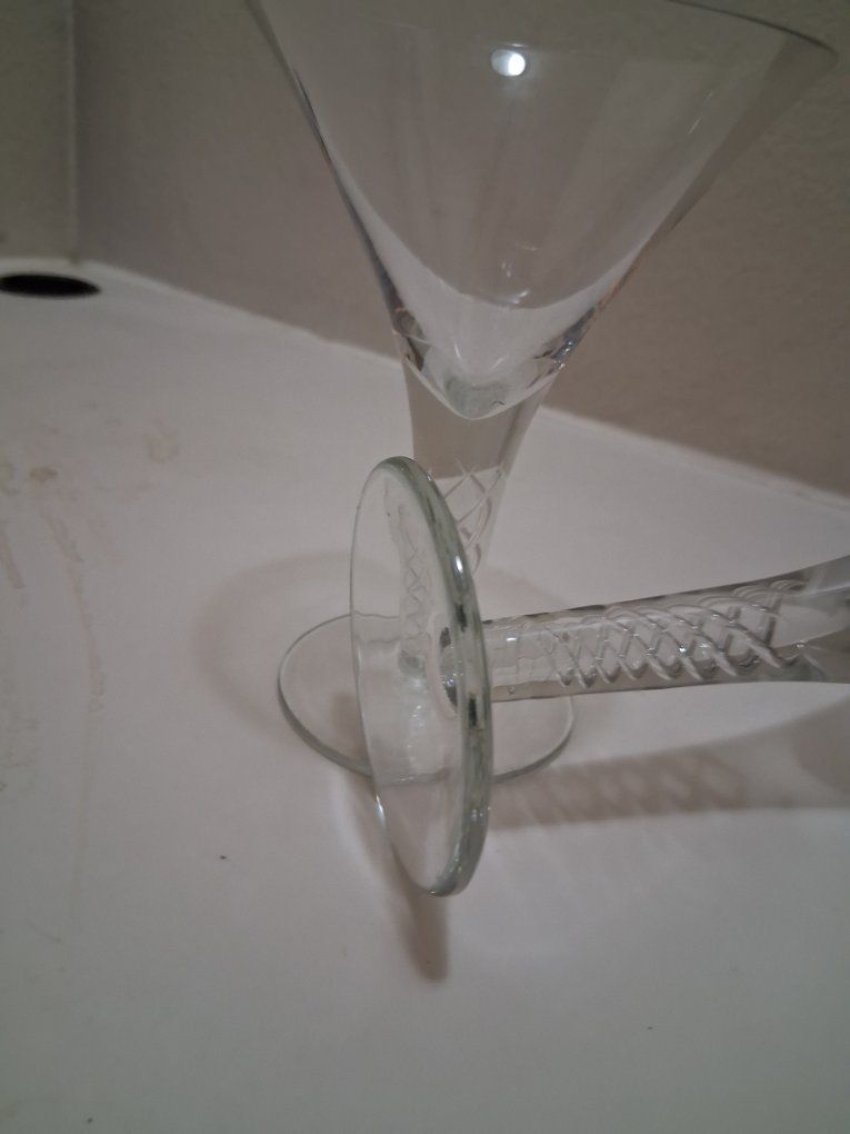 Set of 6 Vintage Clear Crystal Stemware Glasses with Etched Twist Stem
