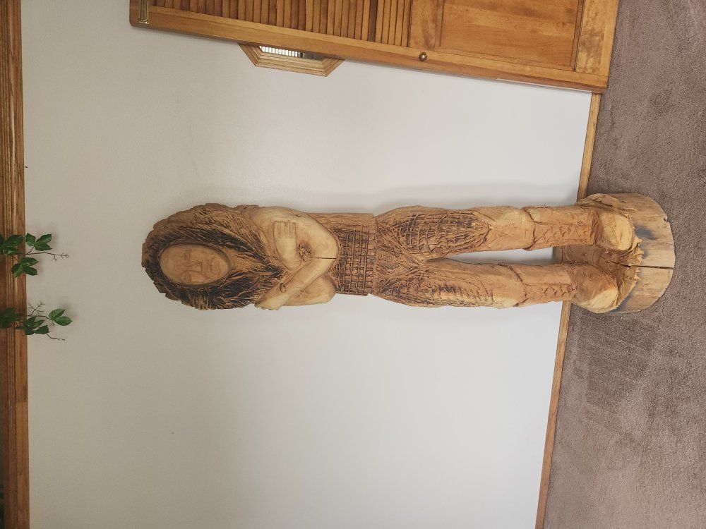 Wood statue