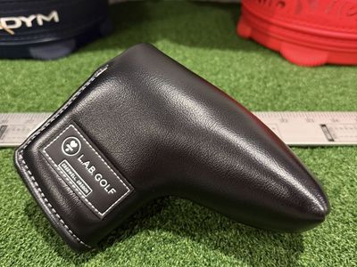 LAB Golf Link.1 Leather Magnetic Putter Head Cover