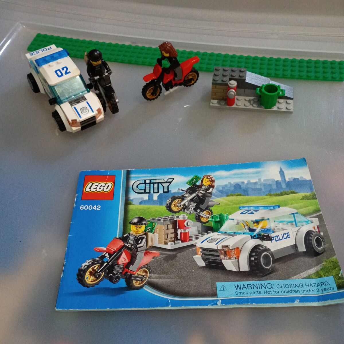 Lego set 60042