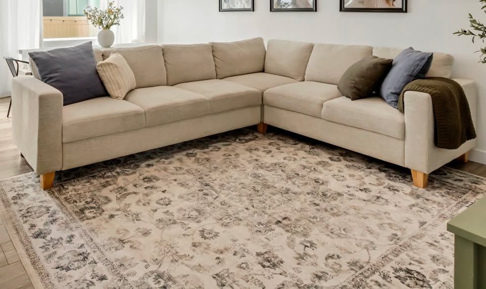 *NEW* Washable White/Green Rug (8x10)