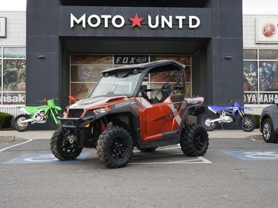 2019 Polaris® General® 1000 EPS Deluxe Orange Rust
