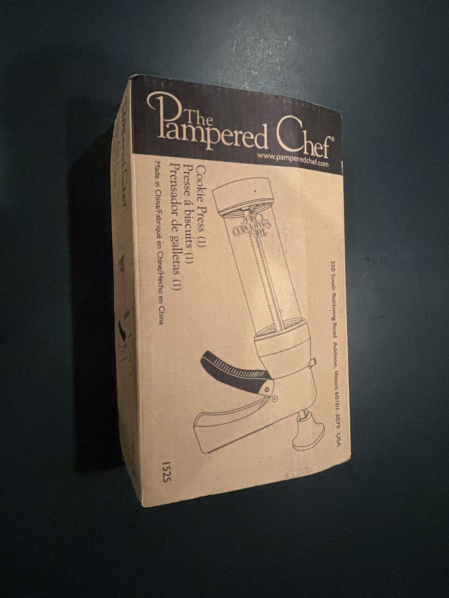The Pampered Chef Cookie Press Model 1525
