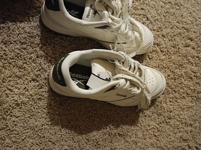 Tennis shoes for 14 year old boy