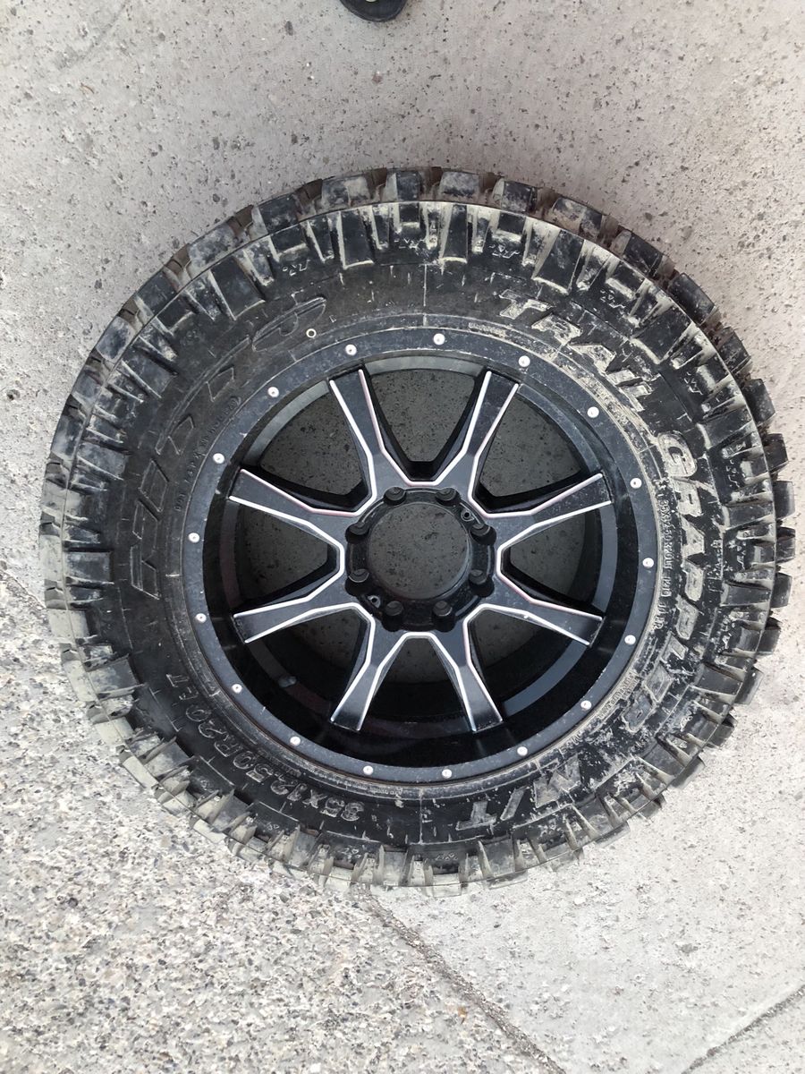 Nitto trail grappler on moto metal rim 35 12.5 20