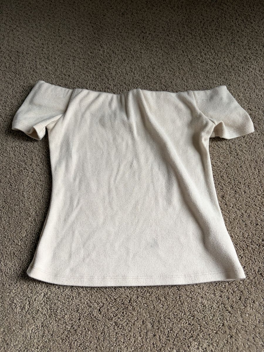 Main image 7