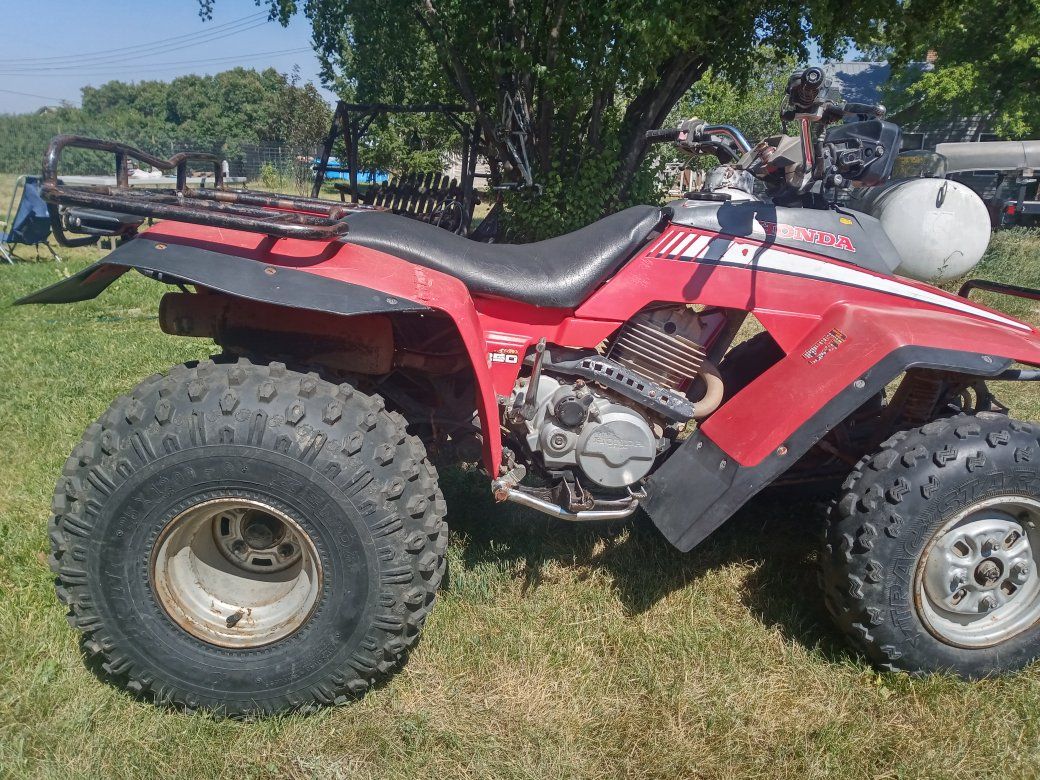 86 Honda TRX250 Fourtrax $750