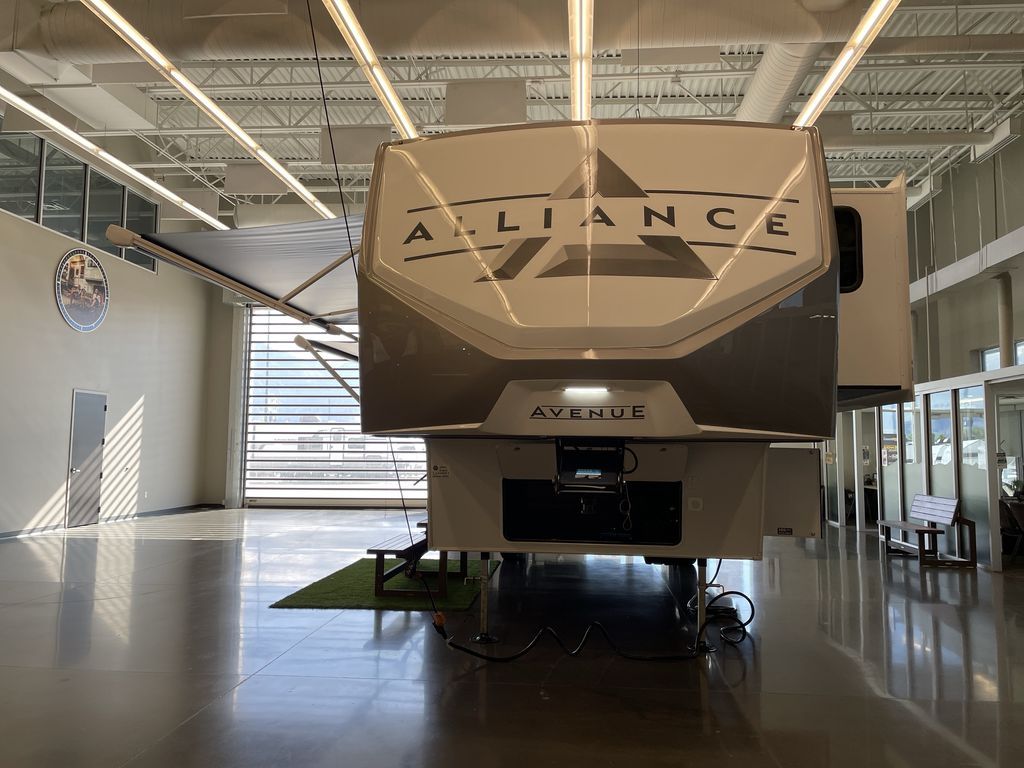 New 2026 Alliance RV Avenue 32RLS