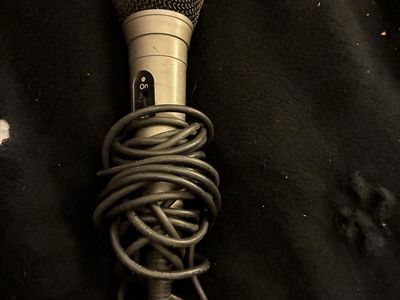 Wired Microphone with On/Off Switch and Cable