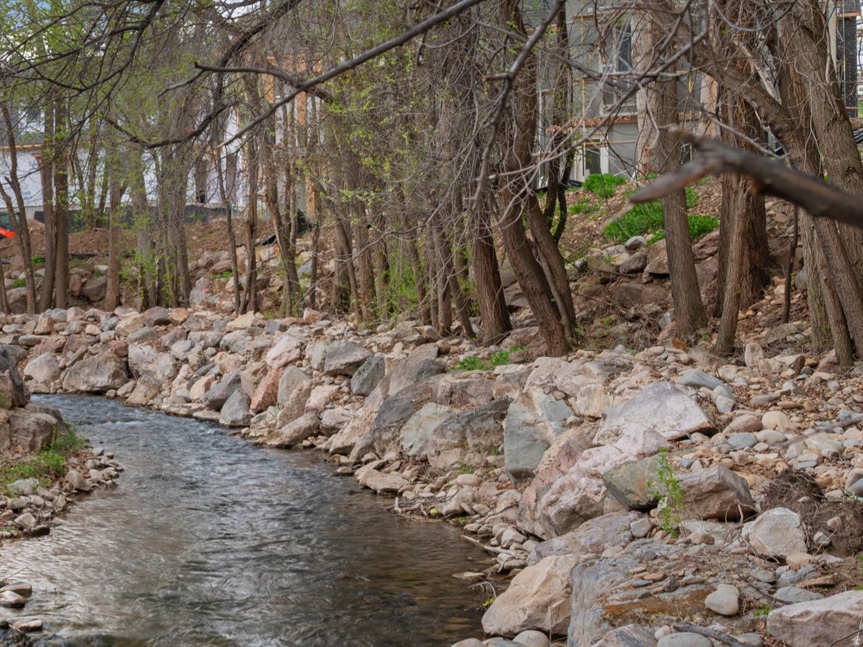 AMAZING-- River Lot by Hobble Creek with Mature Trees in Springville-