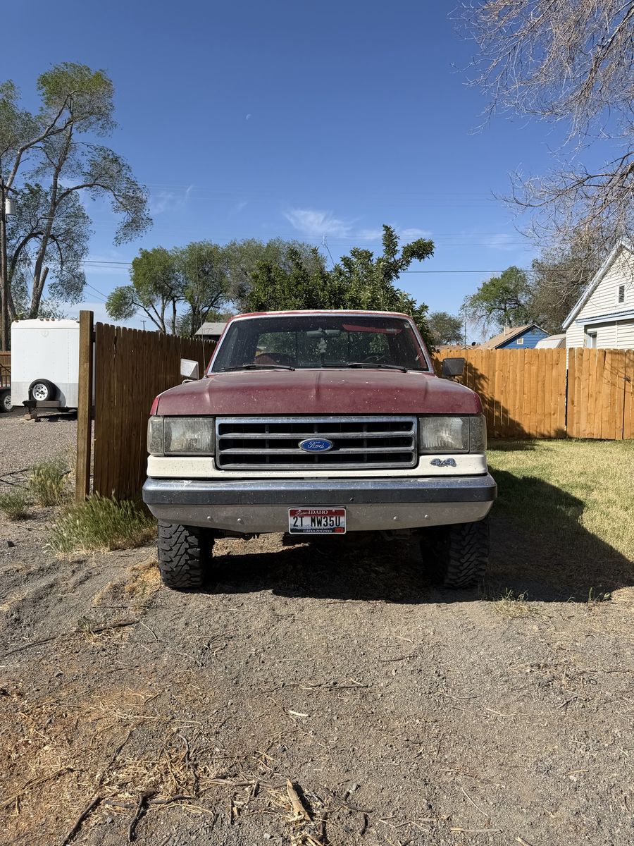 1989 Ford F-250 XLT Lariat