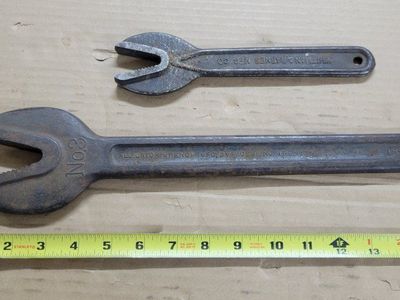Vintage Whitman & Barnes Bull-Dog No. 2 & No. 3 Alligator Wrenches - Lot of 2