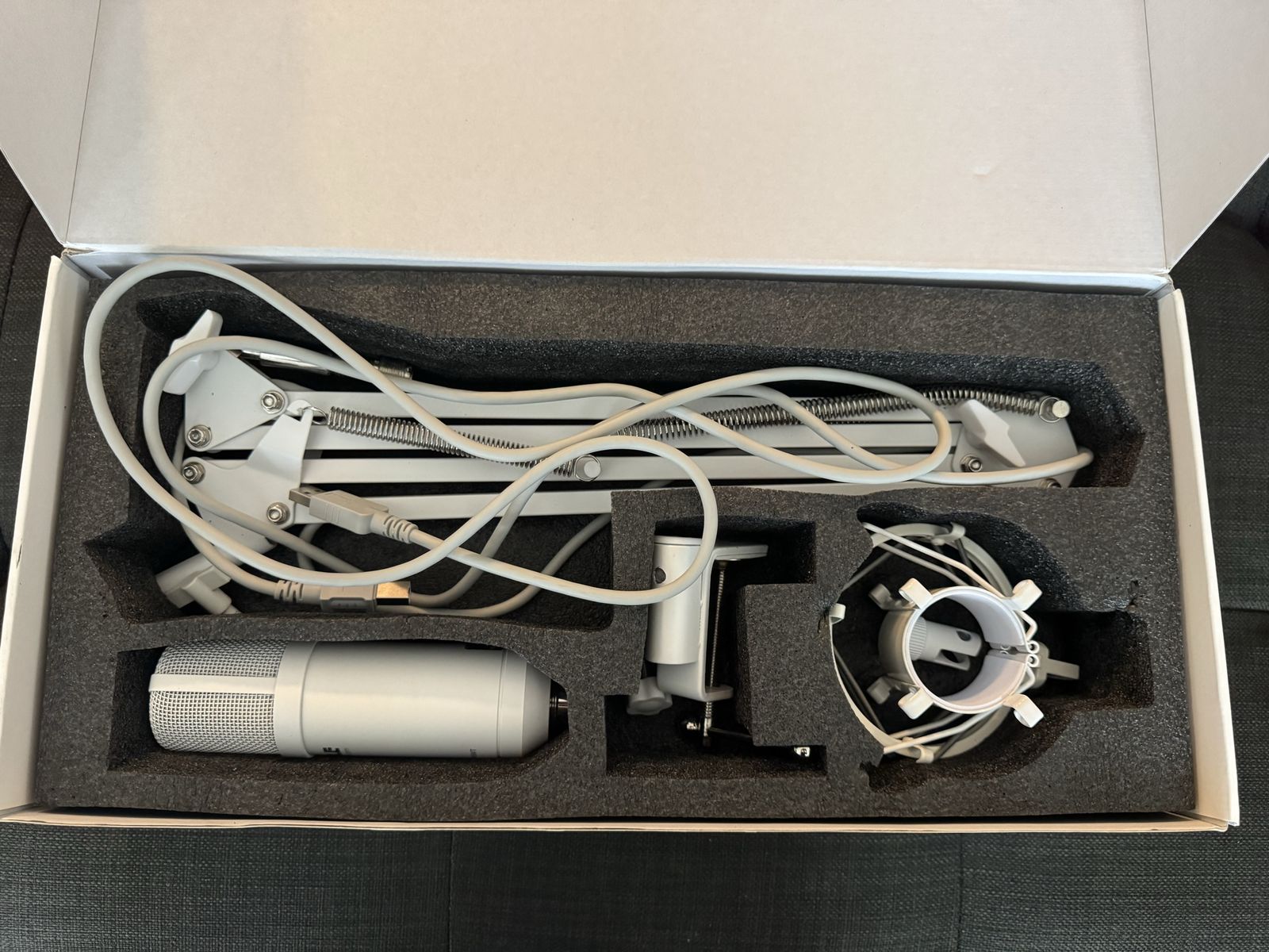 Main image 2