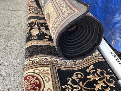 9'x12' Rectangle Rug And 7.5' Circle Rug