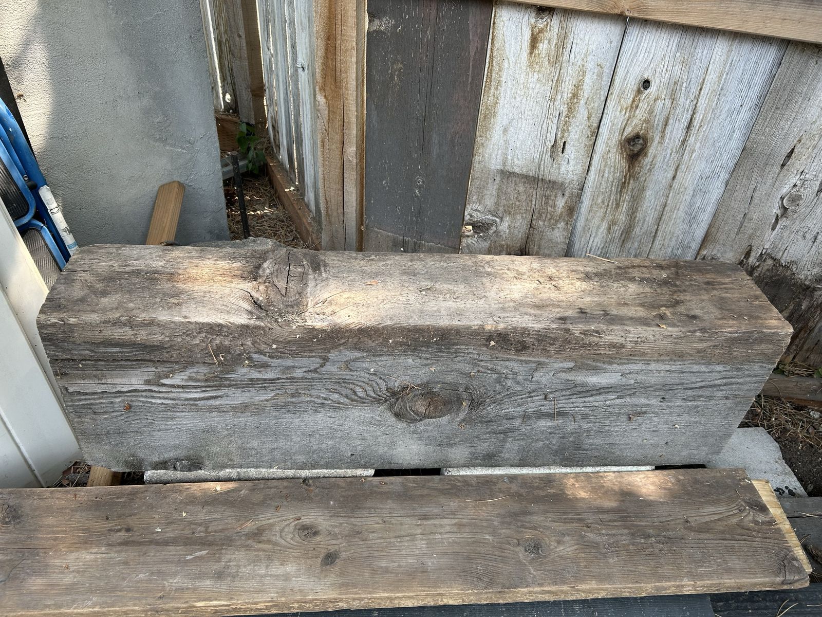 Wood chunk / Wood posts