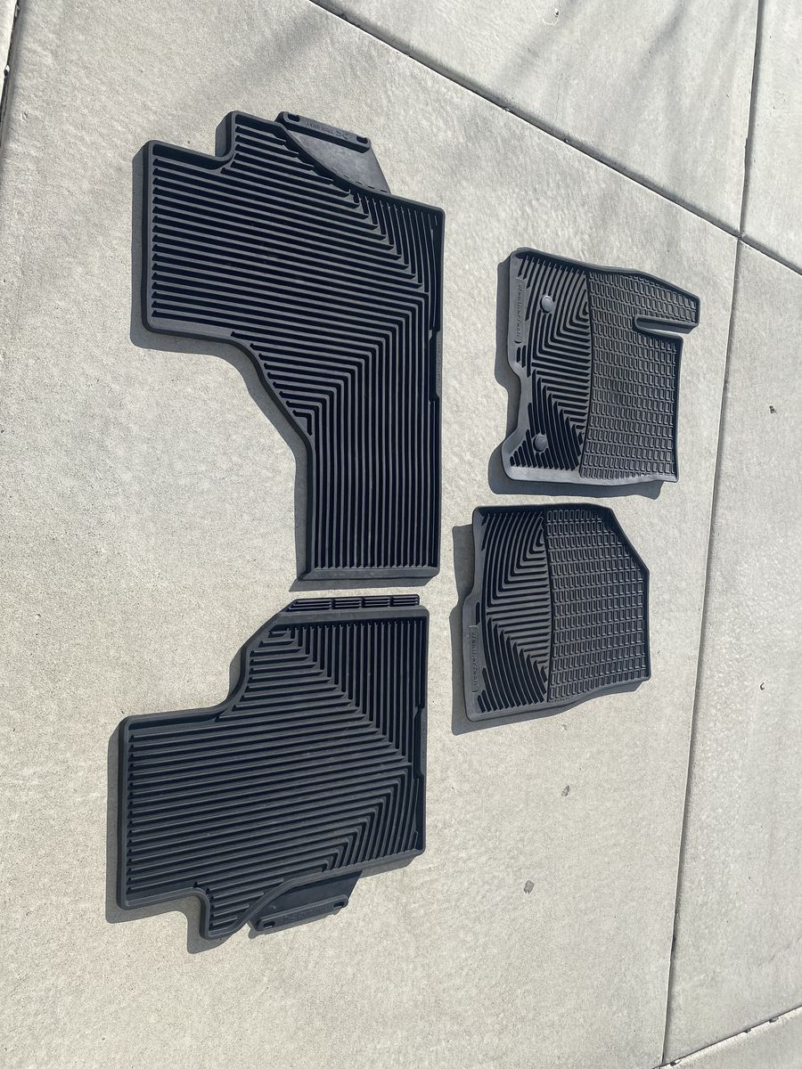 2023 GMC 1500 Floor Mats
