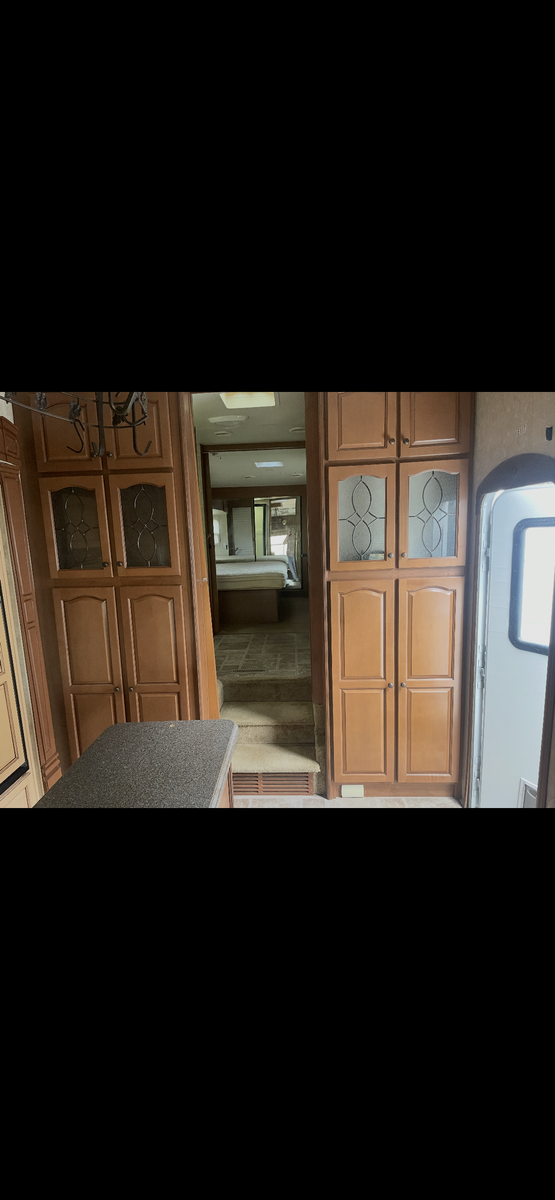 Main image 8