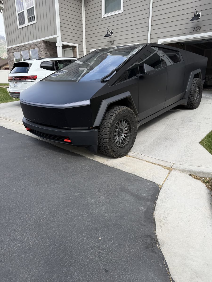2024 Tesla Cybertruck All-Wheel Drive