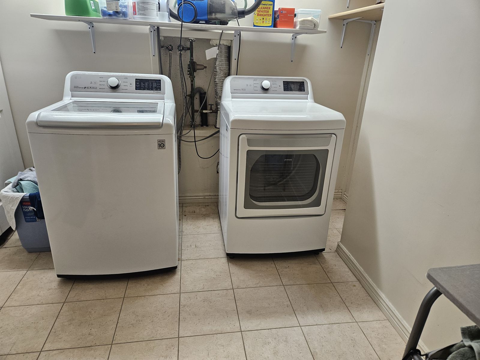 Wahser and dryer set