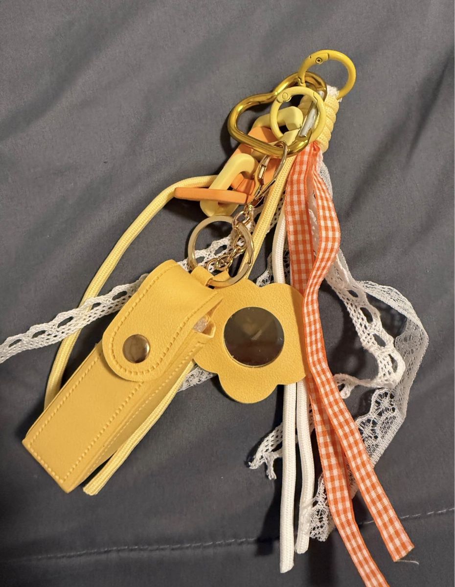 Floral & Tassel Keychain with Mirror and Mini Storage Pouch