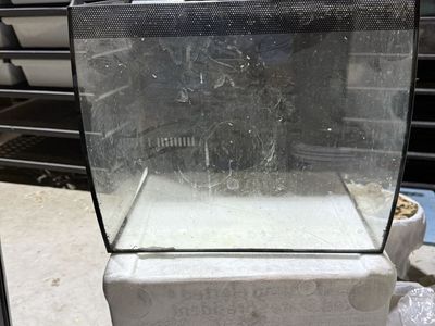 Free Fluval Flex (damaged)