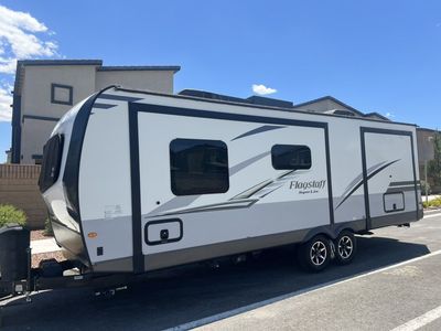 2021 Flagstaff Super Light With Two Slides