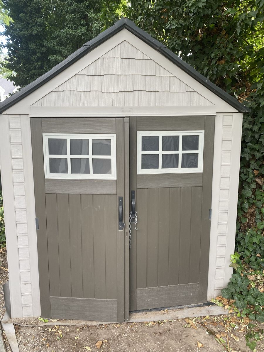 Rubbermaid Shed