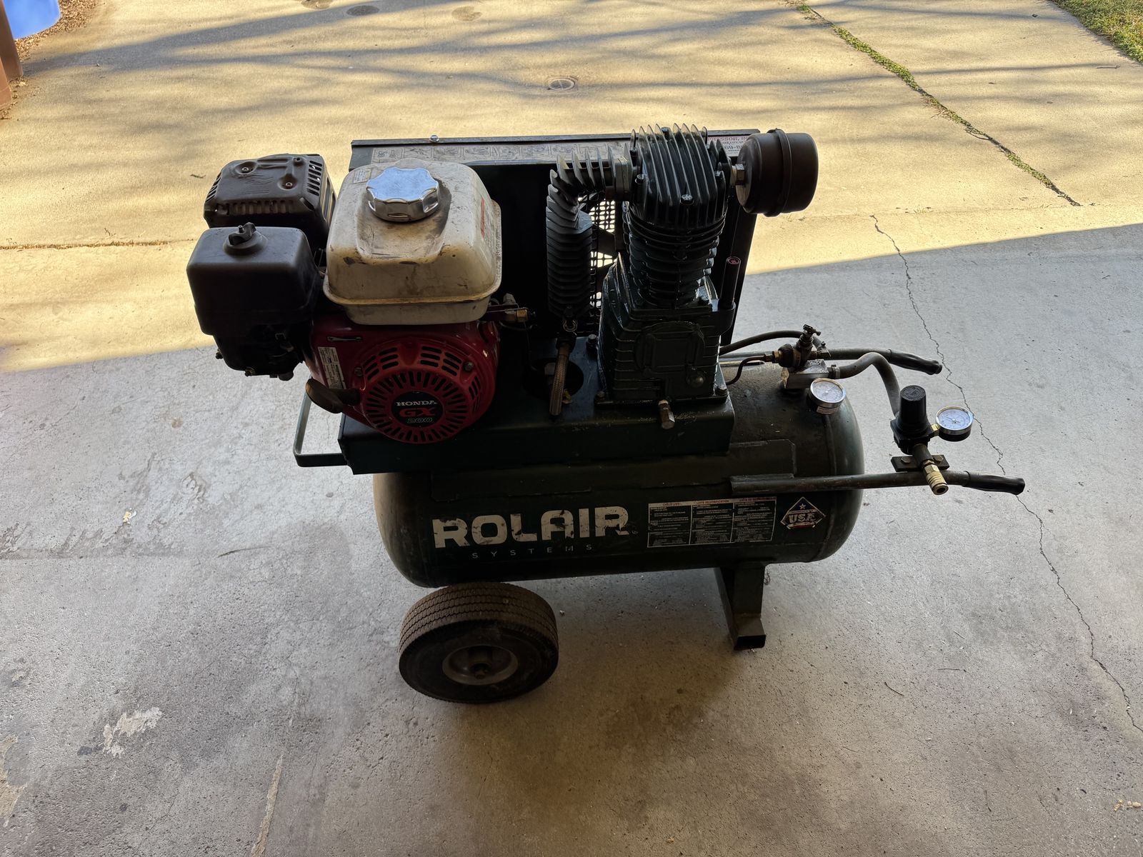 Rolair 30 gal compressor