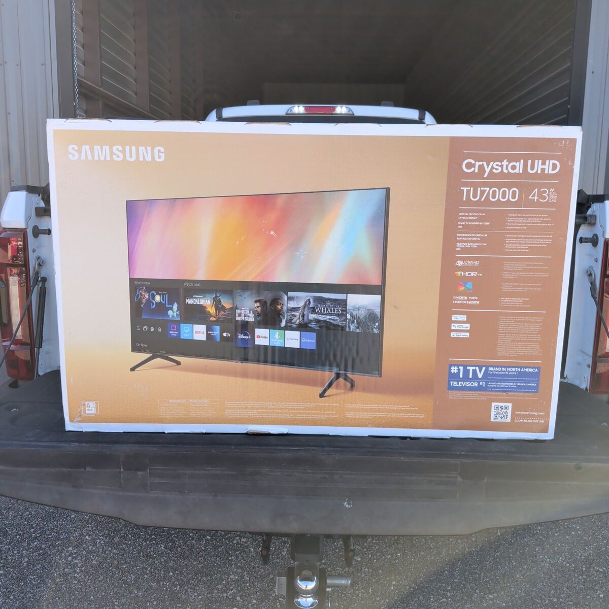 Samsung smart TV 43" like new