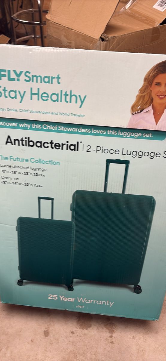 I - fly Smart antibacterial two-piece luggage set bright green
