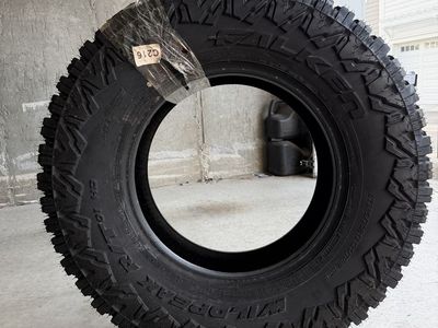 Falken Wildpeak RT 285/70/17