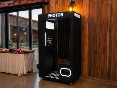 Photo Booth Rentals | Weddings - Corporate- Private Events