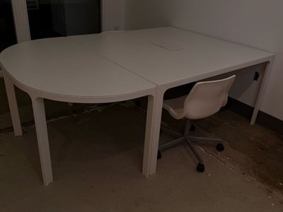 Modern White Conference Table - Seats 4-6