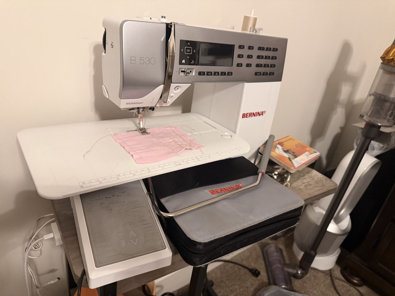 Bernina B 530 sewing machine