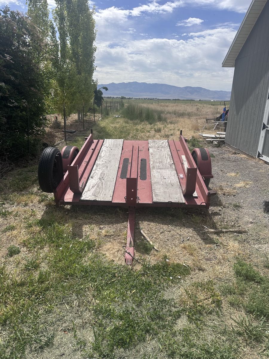 Motorcycle trailer